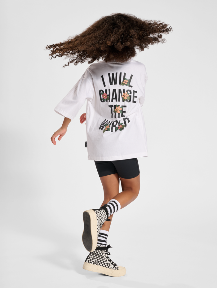 stsREVOLUTIONARY T-SHIRT